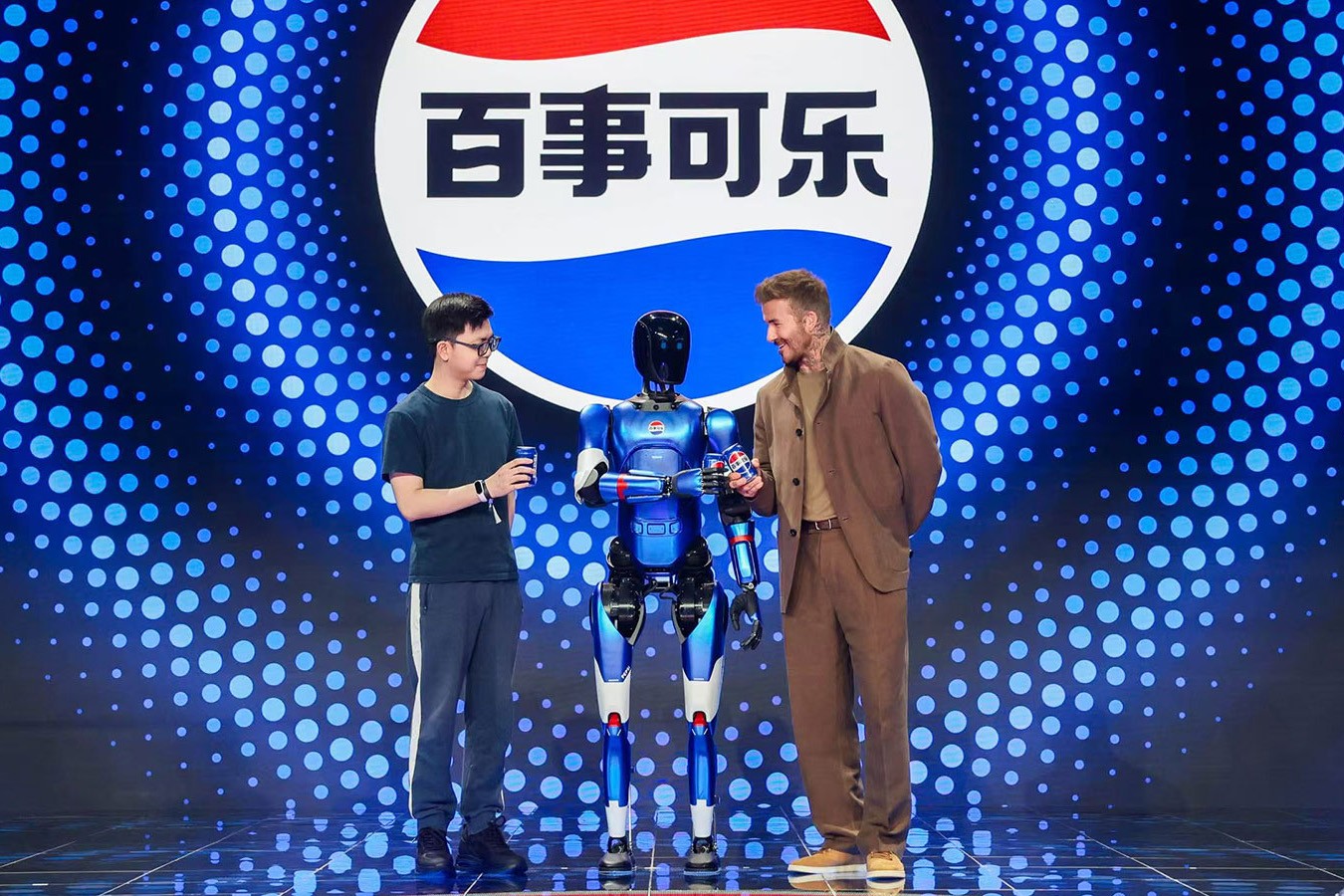 beat365机器人携手百事中国共创“百事蓝宝” 共燃渴望新章
